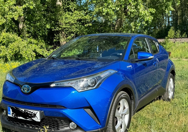 Toyota C-HR cena 77600 przebieg: 115200, rok produkcji 2018 z Konin małe 781